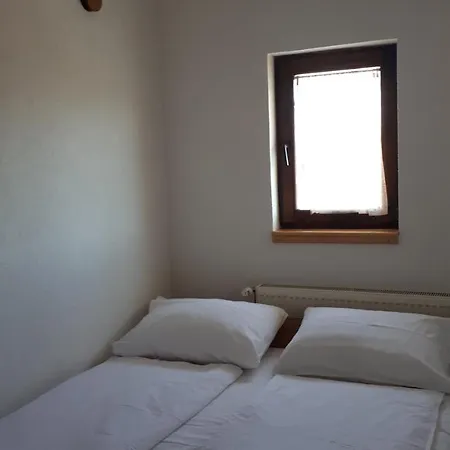 Bed & Breakfast Konoba Ognjiste Sokolac (East Sarajevo)