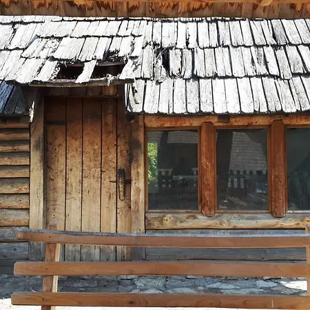Konoba Ognjiste 3* Sokolac