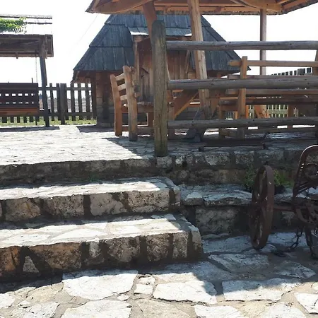 Konoba Ognjiste 3* Sokolac